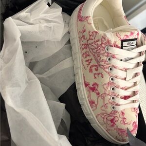 Versace Women's Cream and Pink Patterned Sneakers
